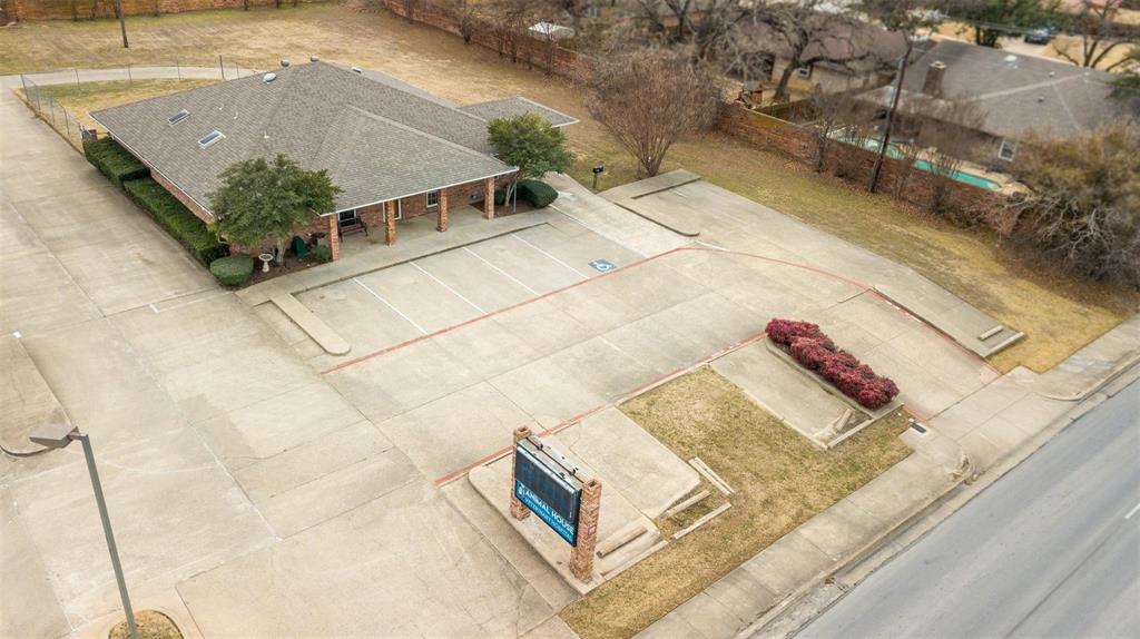 2500 Harwood Road Property Photo 3