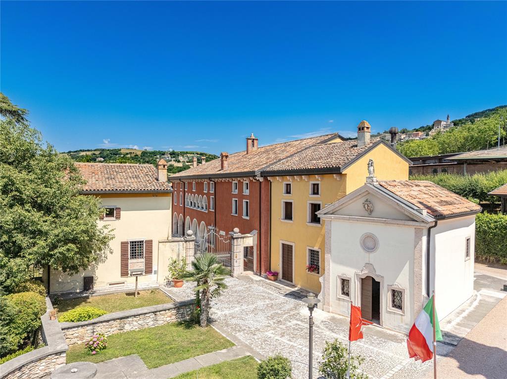 Località 2 Via Pavarana Property Photo 2