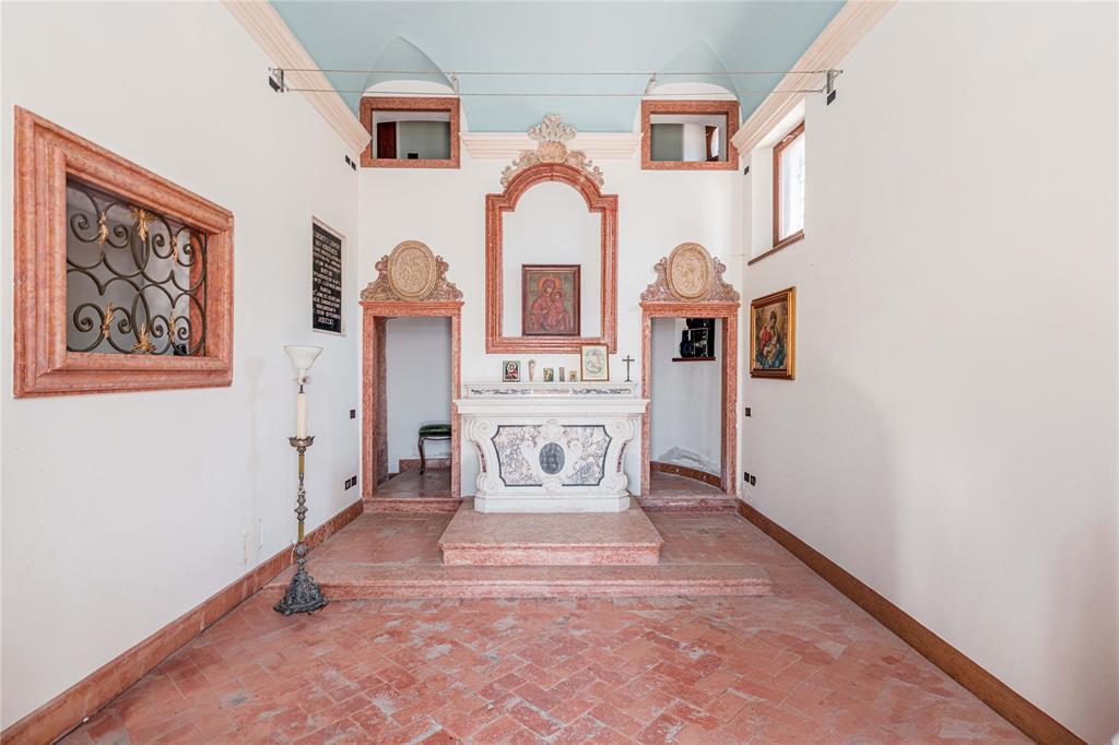 Località 2 Via Pavarana Property Photo 24