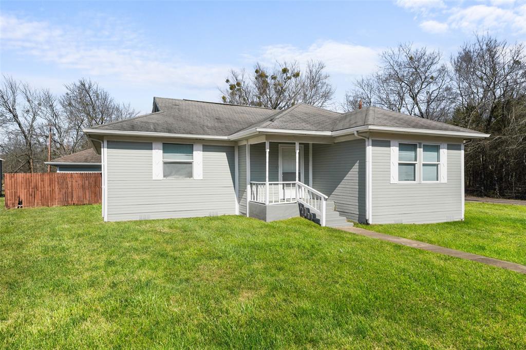 1145 Jefferson Road Property Photo 3