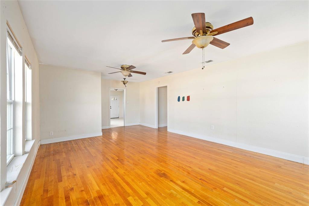 1803 4th St Property Photo 8