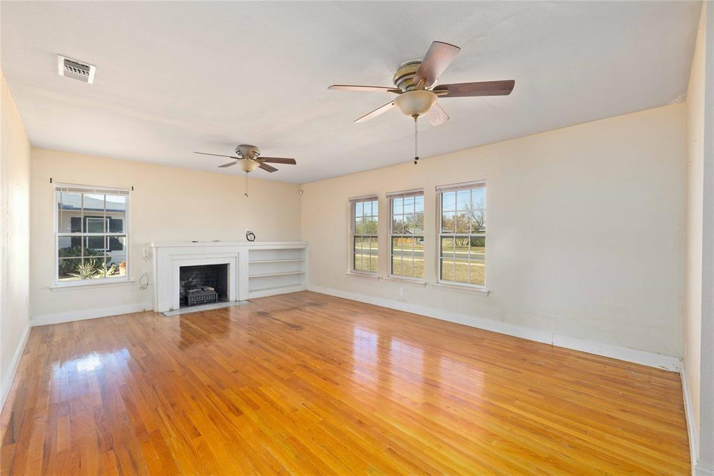 1803 4th St Property Photo 10