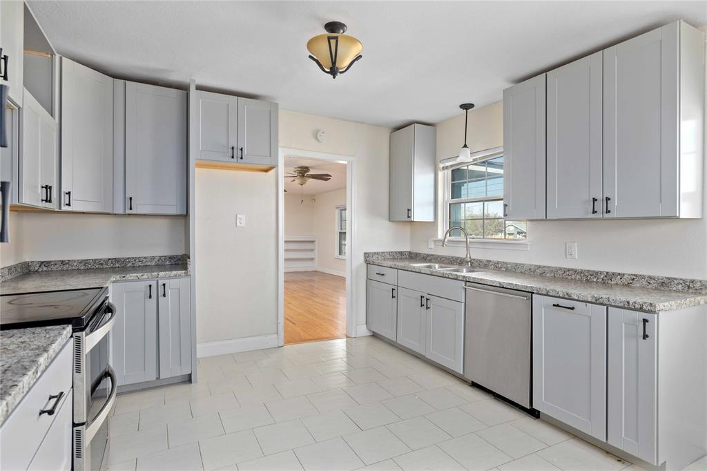 1803 4th St Property Photo 11