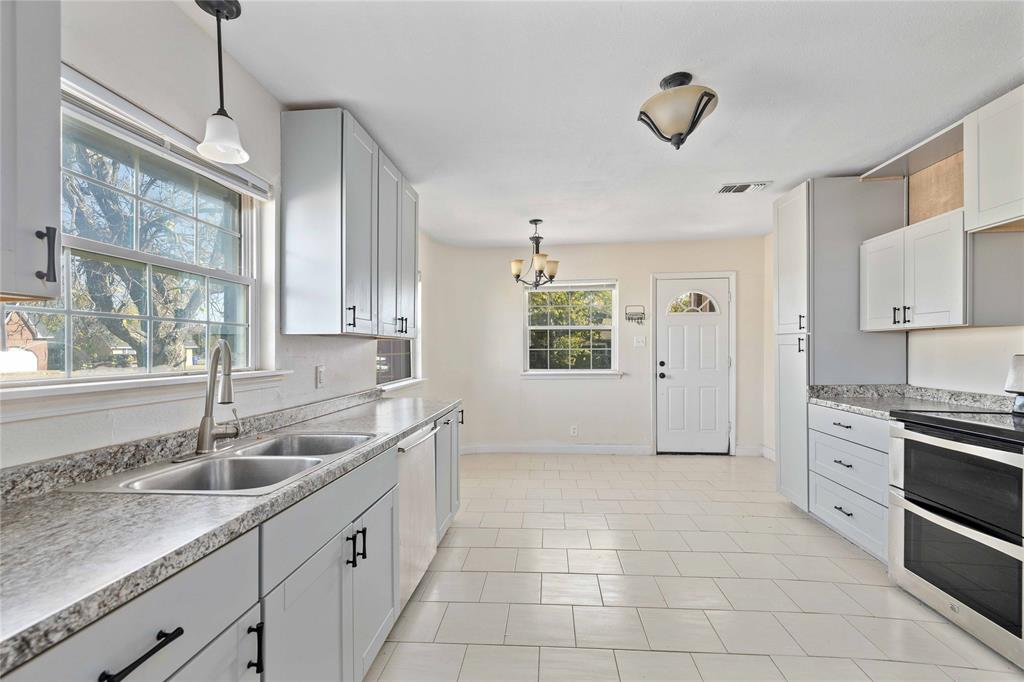1803 4th St Property Photo 13