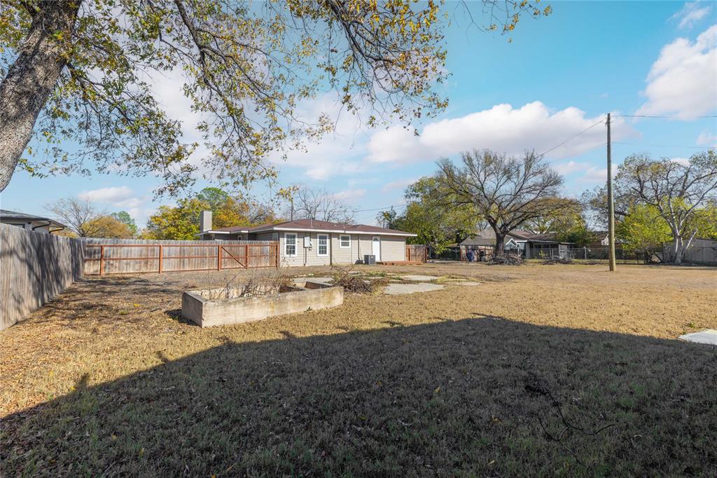 1803 4th St Property Photo 22