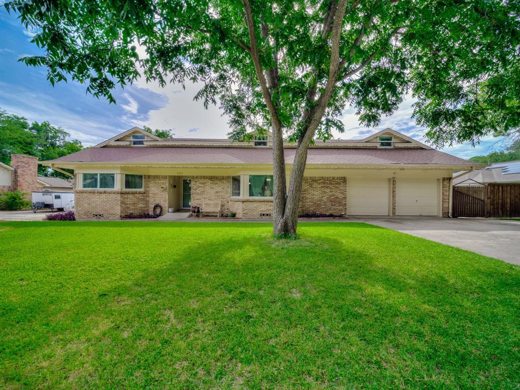4321 Woodlake Drive Property Photo 1
