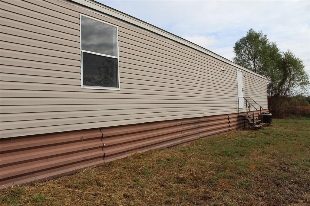 10594 County Road 2138 Property Photo 4