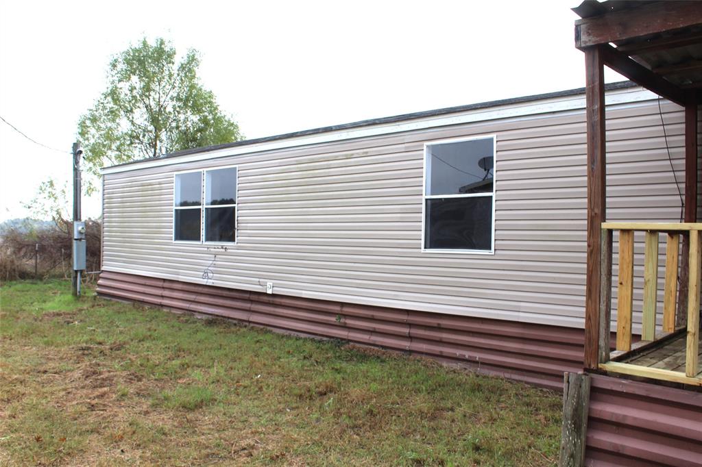10594 County Road 2138 Property Photo 5
