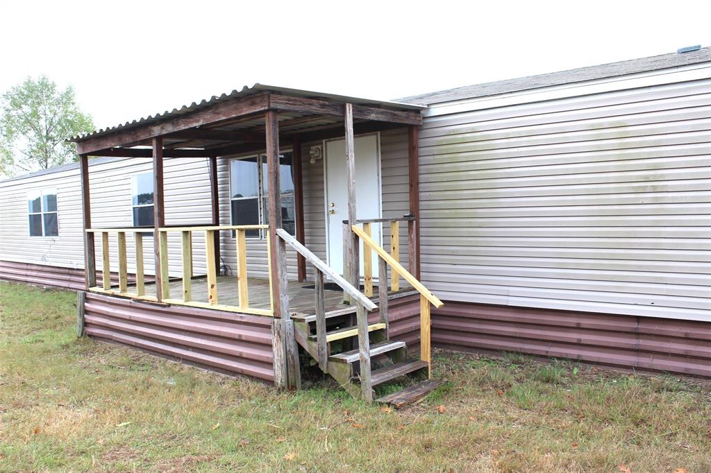 10594 County Road 2138 Property Photo 6