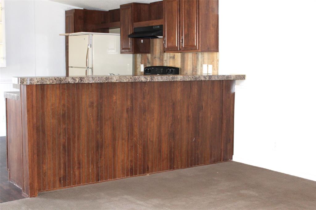 10594 County Road 2138 Property Photo 11
