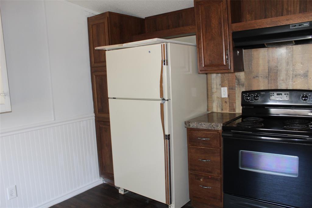 10594 County Road 2138 Property Photo 13