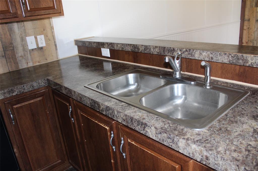 10594 County Road 2138 Property Photo 15