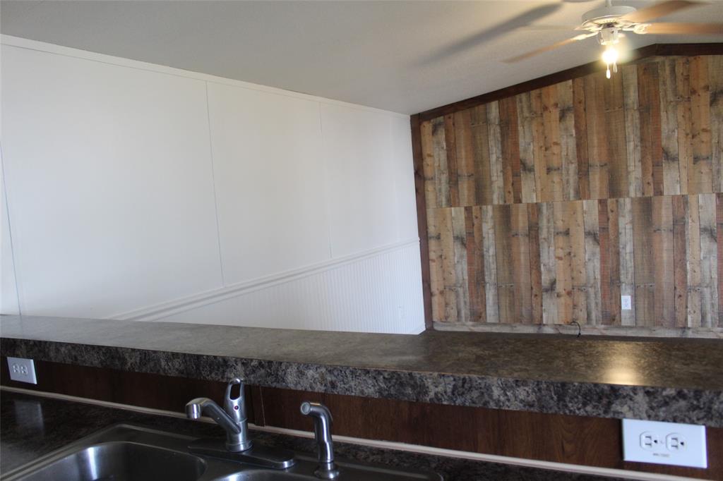 10594 County Road 2138 Property Photo 16