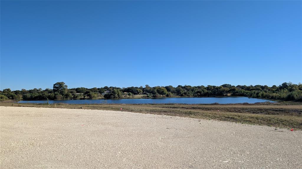 317 Lakeside Landing Property Photo 2