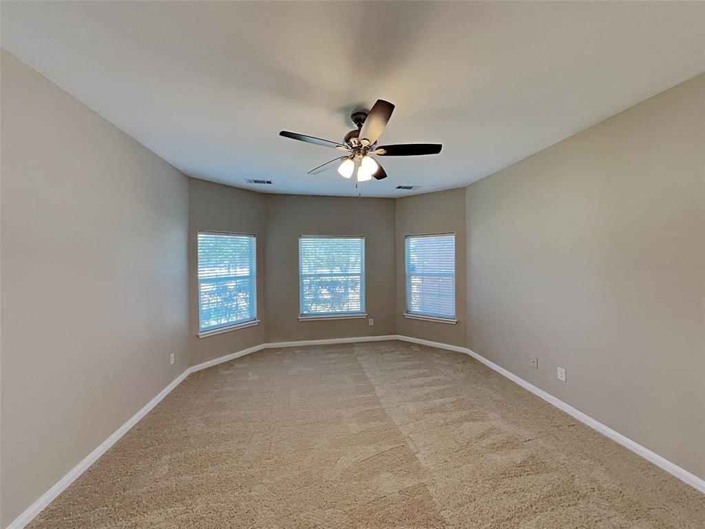 810 Oak Hollow Lane Property Photo 10