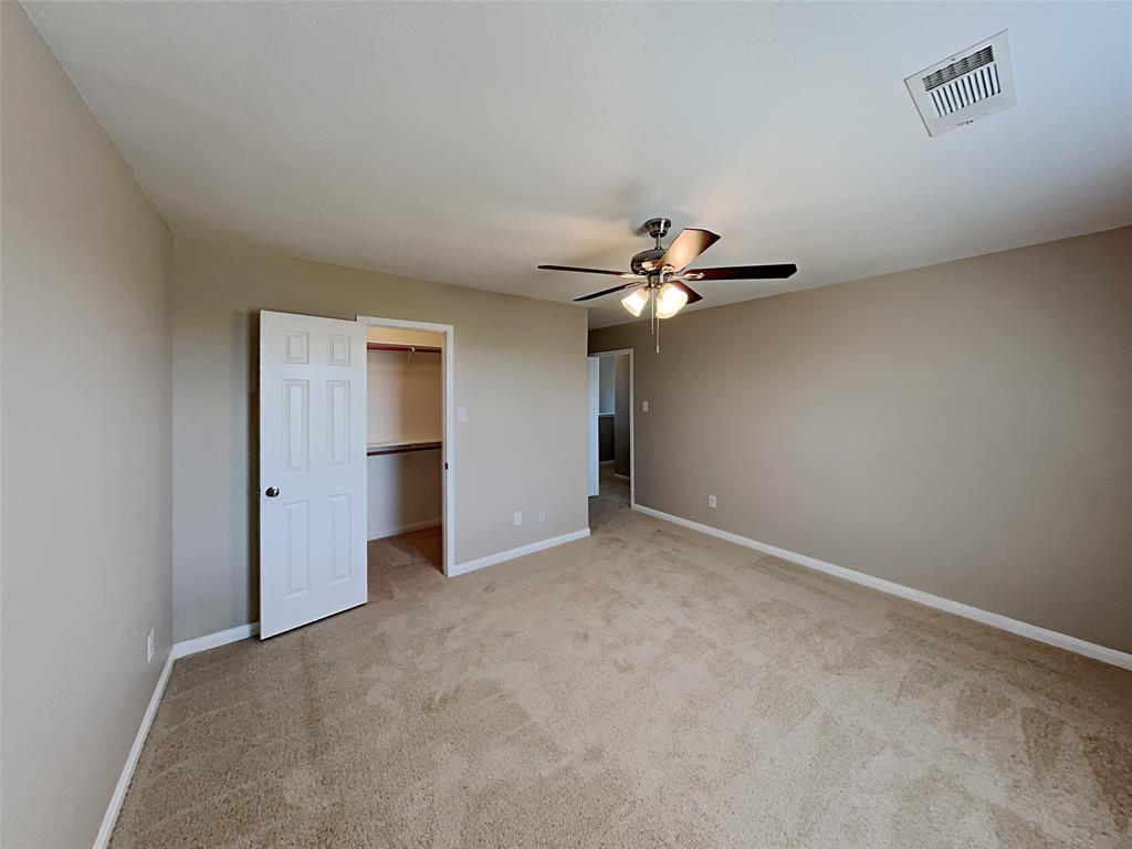 810 Oak Hollow Lane Property Photo 13
