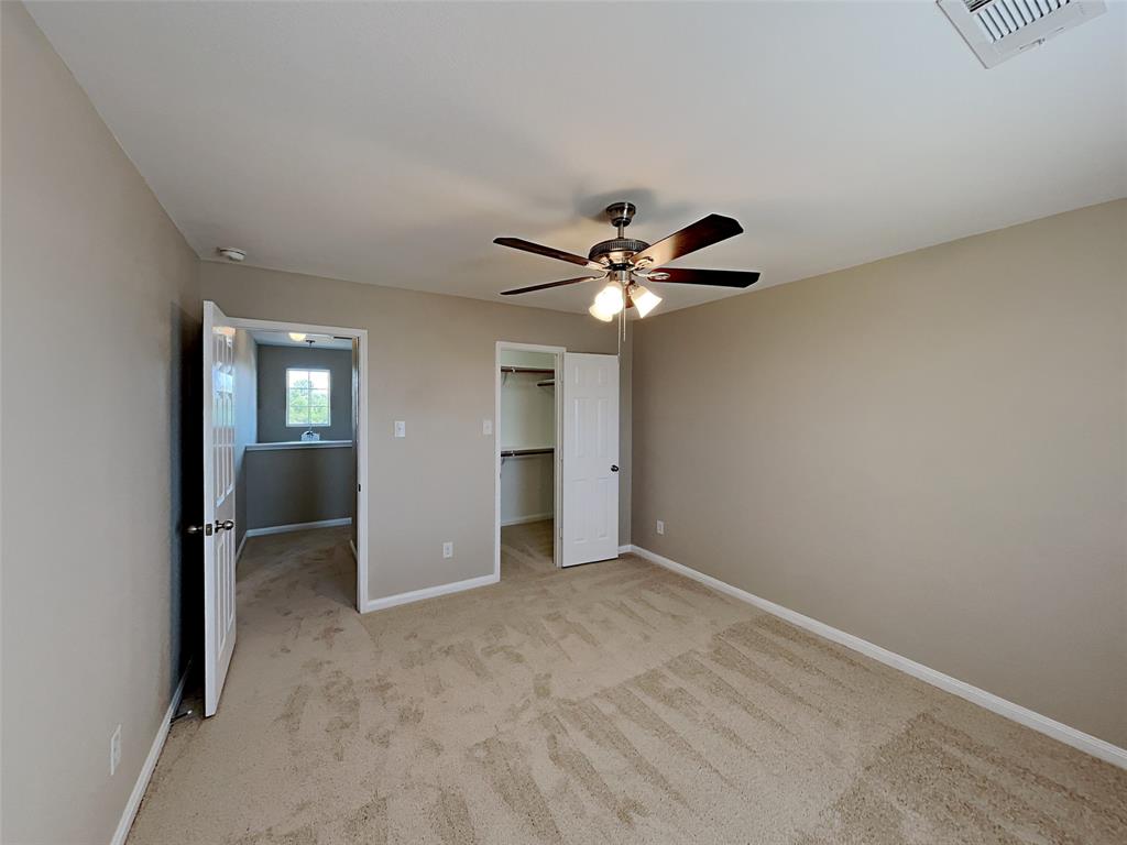 810 Oak Hollow Lane Property Photo 14