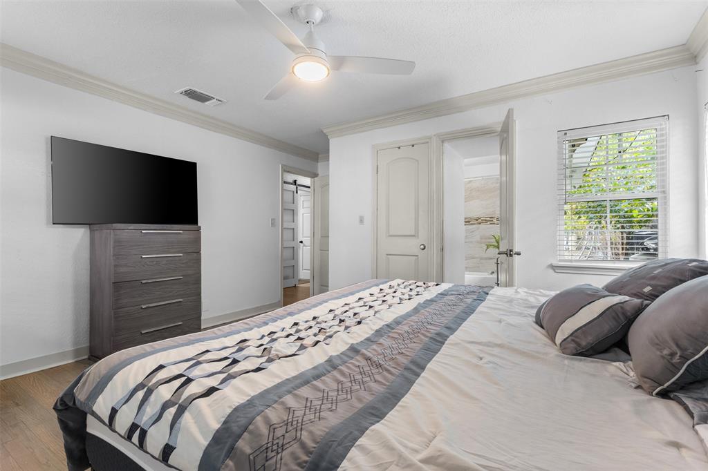 4809 Waldron Avenue Property Photo 14