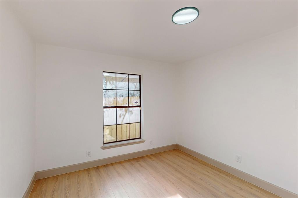 7437 Eccles Drive Property Photo 16
