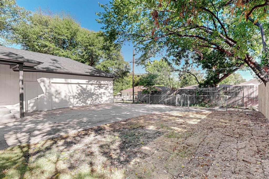 7437 Eccles Drive Property Photo 27