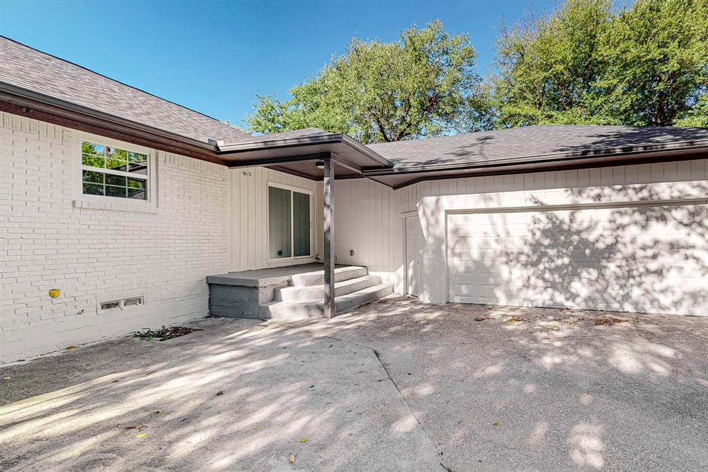 7437 Eccles Drive Property Photo 30