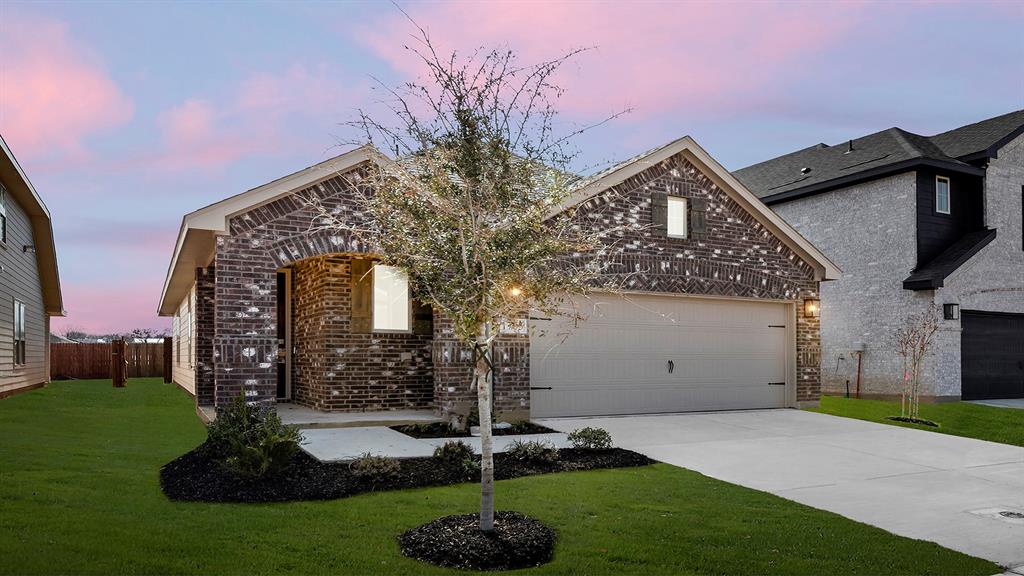 1705 Meadow Crest Drive Property Photo 3