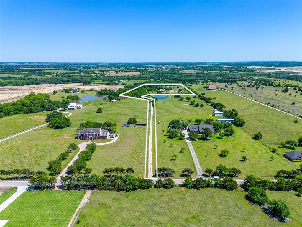 831 Cullins Road Property Photo 4