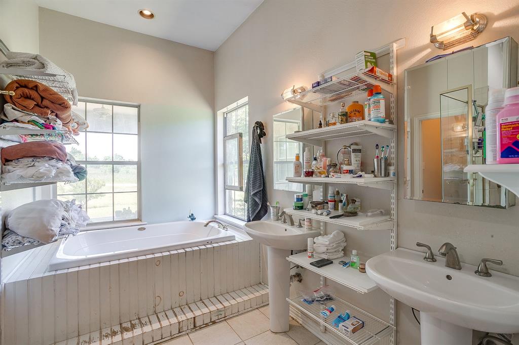 831 Cullins Road Property Photo 30