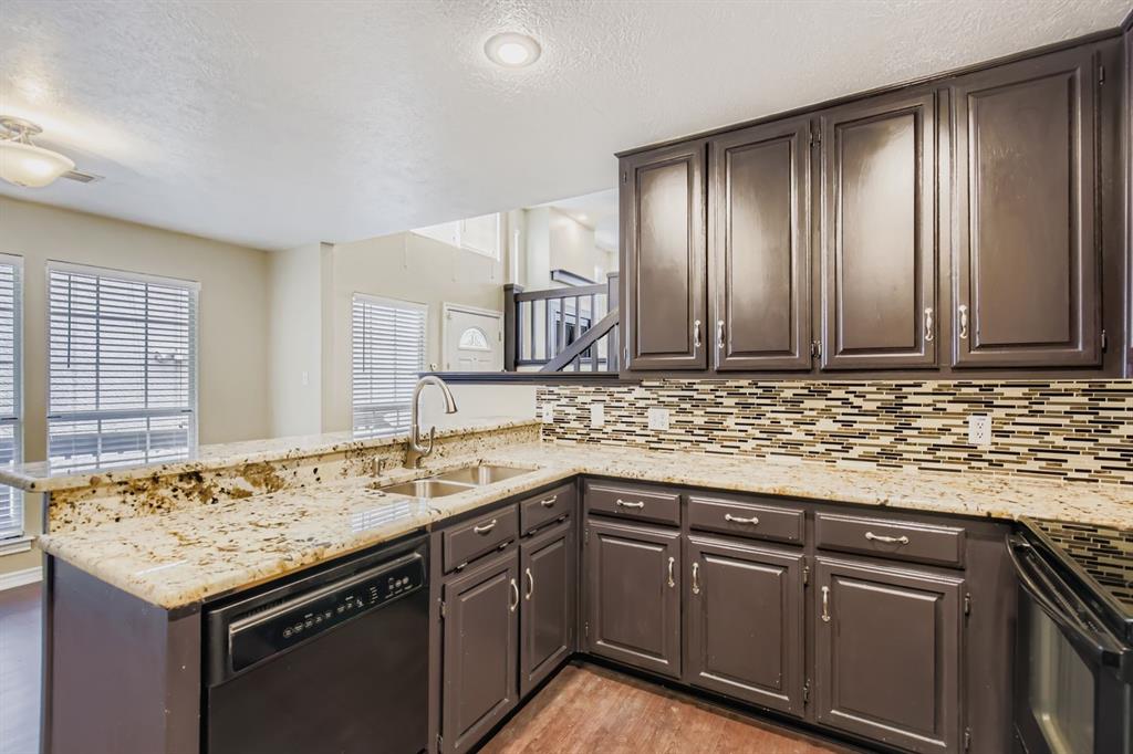 3323 Augusta Boulevard Property Photo 1