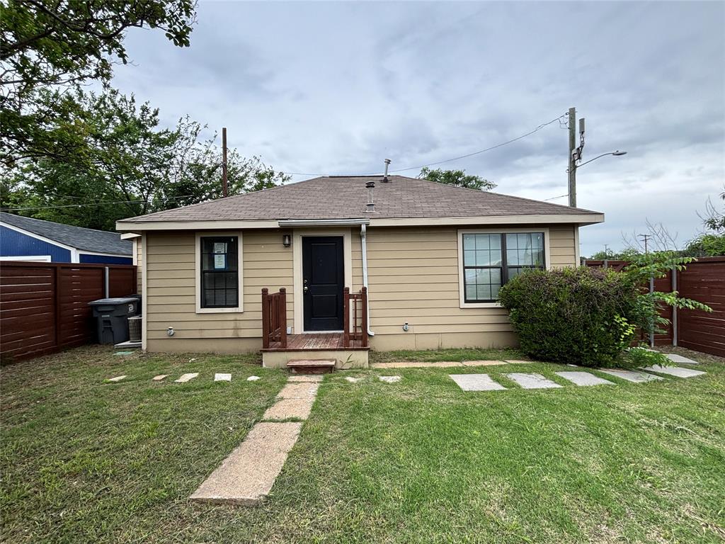 1115 S Glasgow Drive 2 Property Photo 1