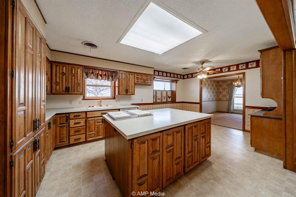 1102 Elmdale Road Property Photo 5