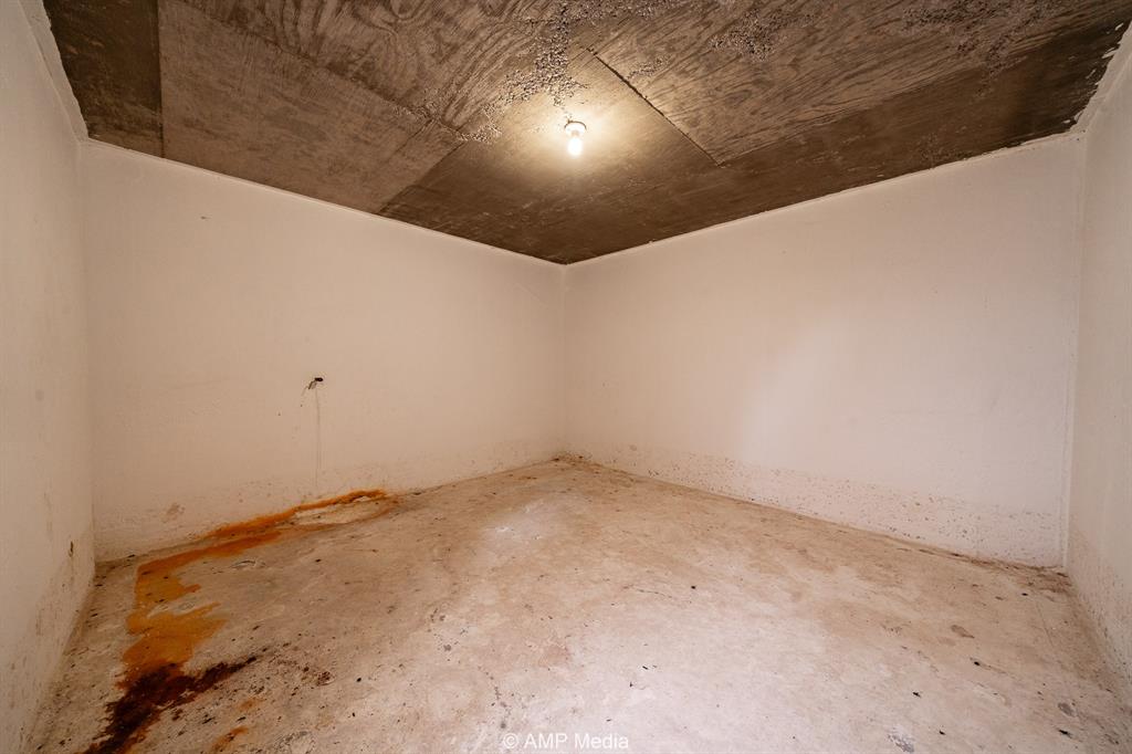 1102 Elmdale Road Property Photo 28