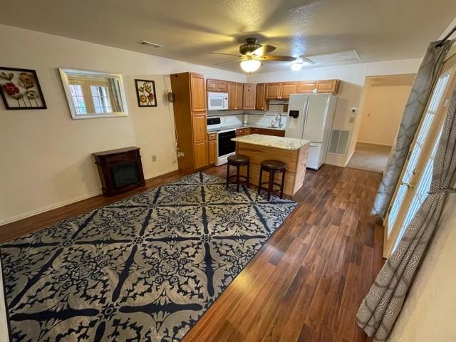7118 Back Forty Court Property Photo 5