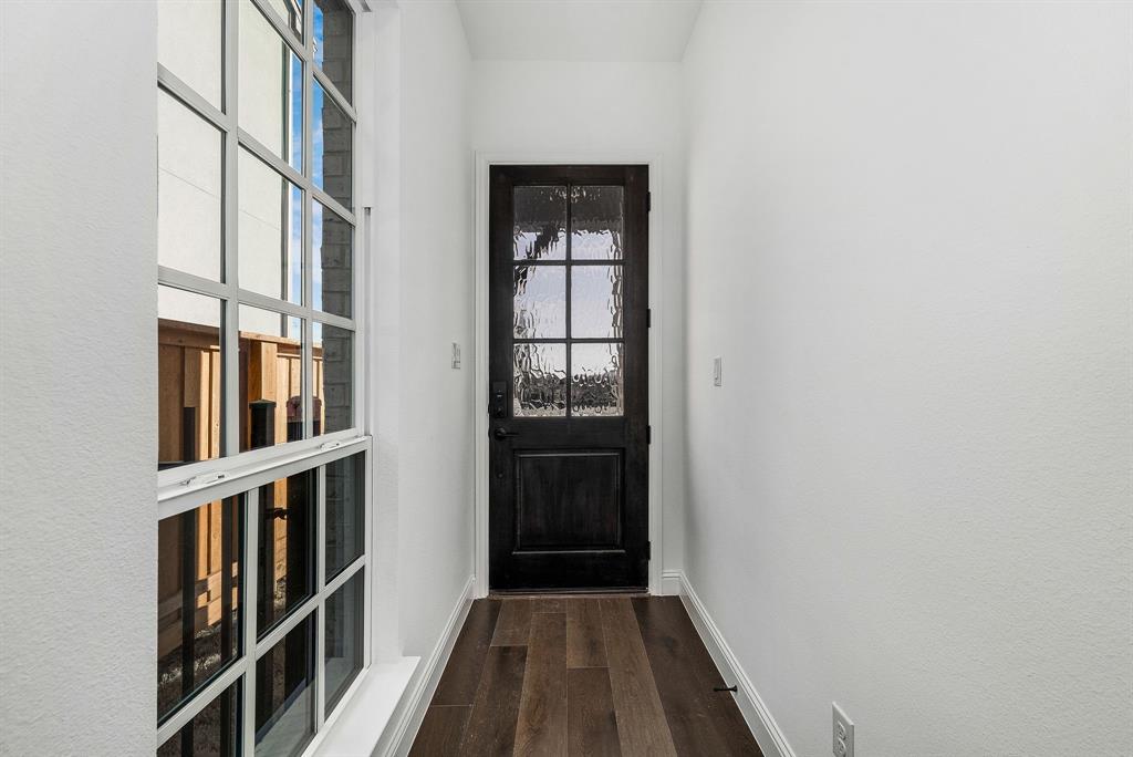 13630 Colony Mews Property Photo 5