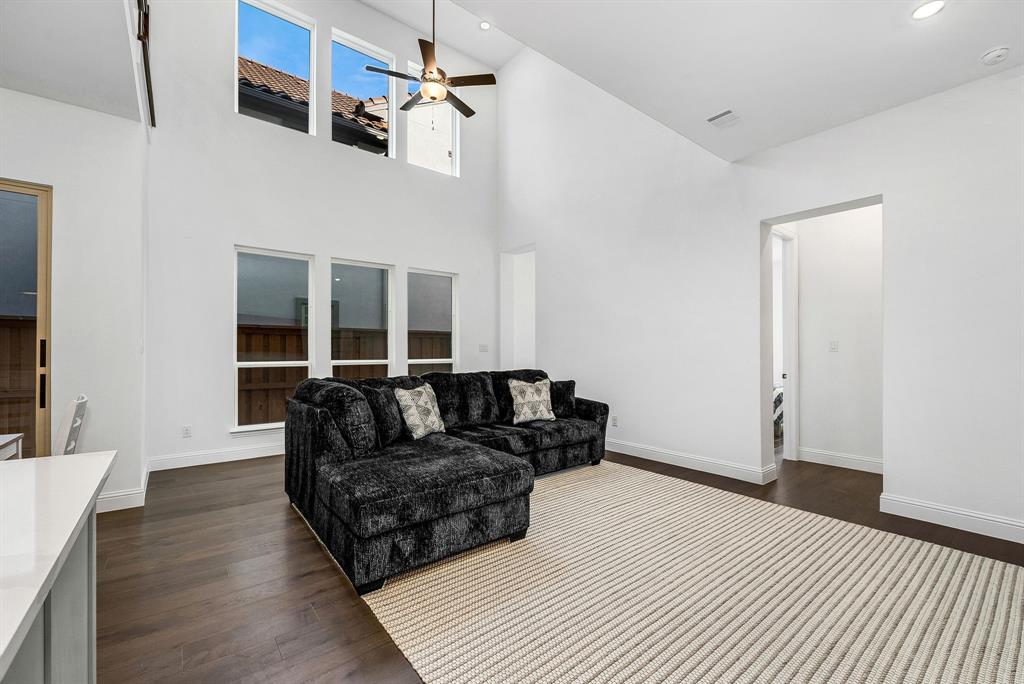 13630 Colony Mews Property Photo 8