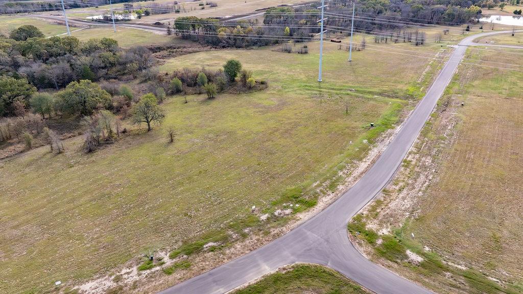 580 Waters Edge Way Property Photo 6