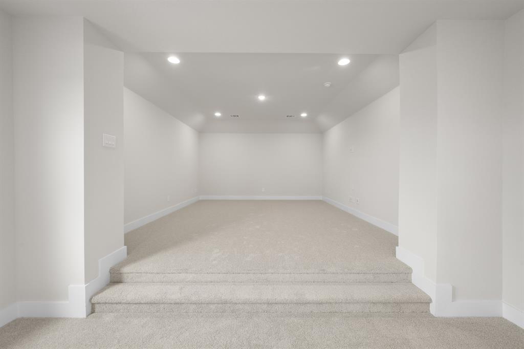 5401 Rowlan Row Property Photo 25