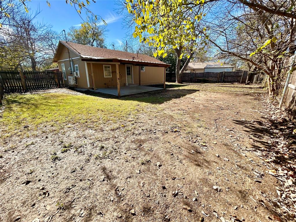 602 Ella Street Property Photo 11