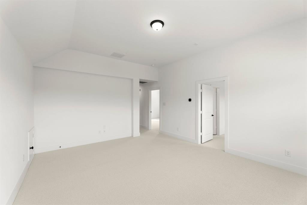 1107 Willow Lake Drive Property Photo 23