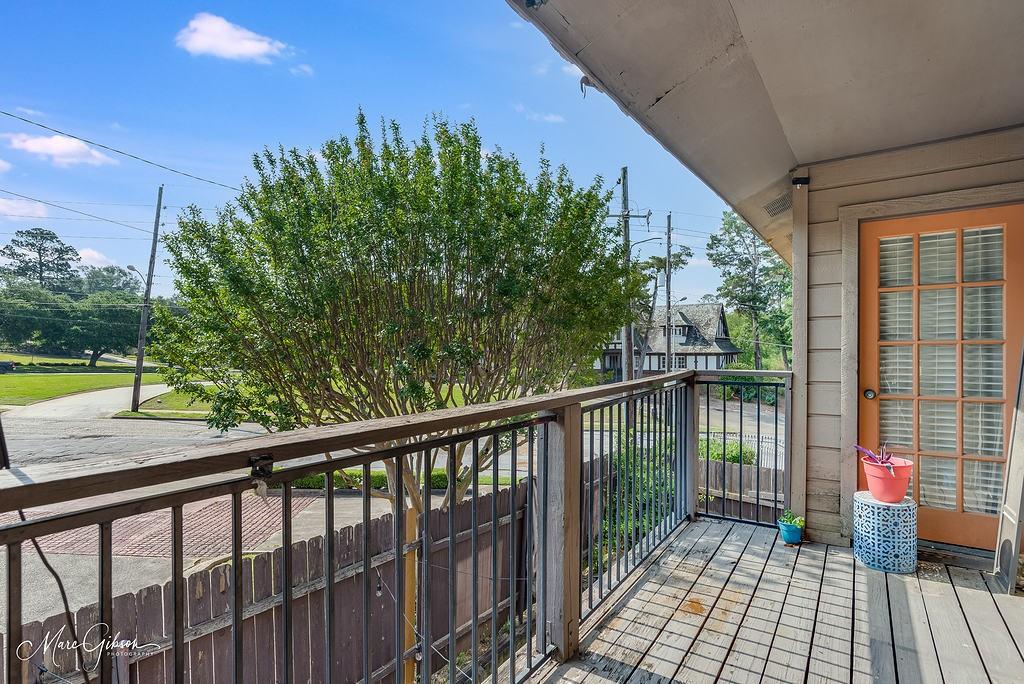 3100 Fairfield Avenue 14 C Property Photo 11