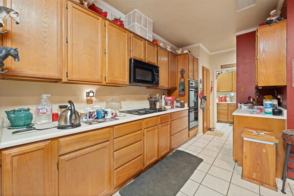3500 Trails End Road Property Photo 8