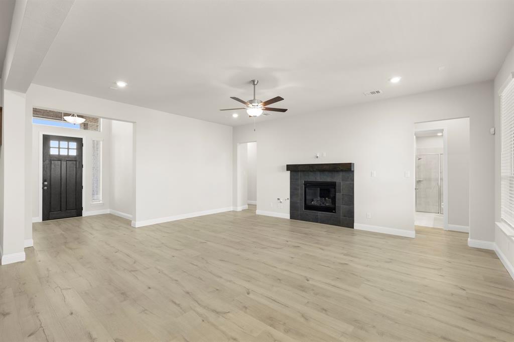 532 Birthright Lane Property Photo 14