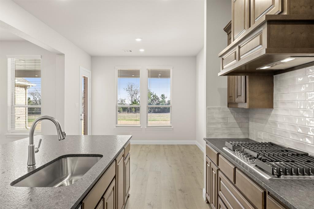532 Birthright Lane Property Photo 18