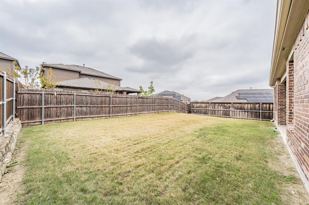 9041 Bronze Meadow Drive Property Photo 6