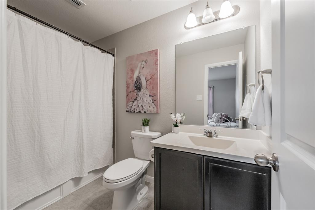 9041 Bronze Meadow Drive Property Photo 10