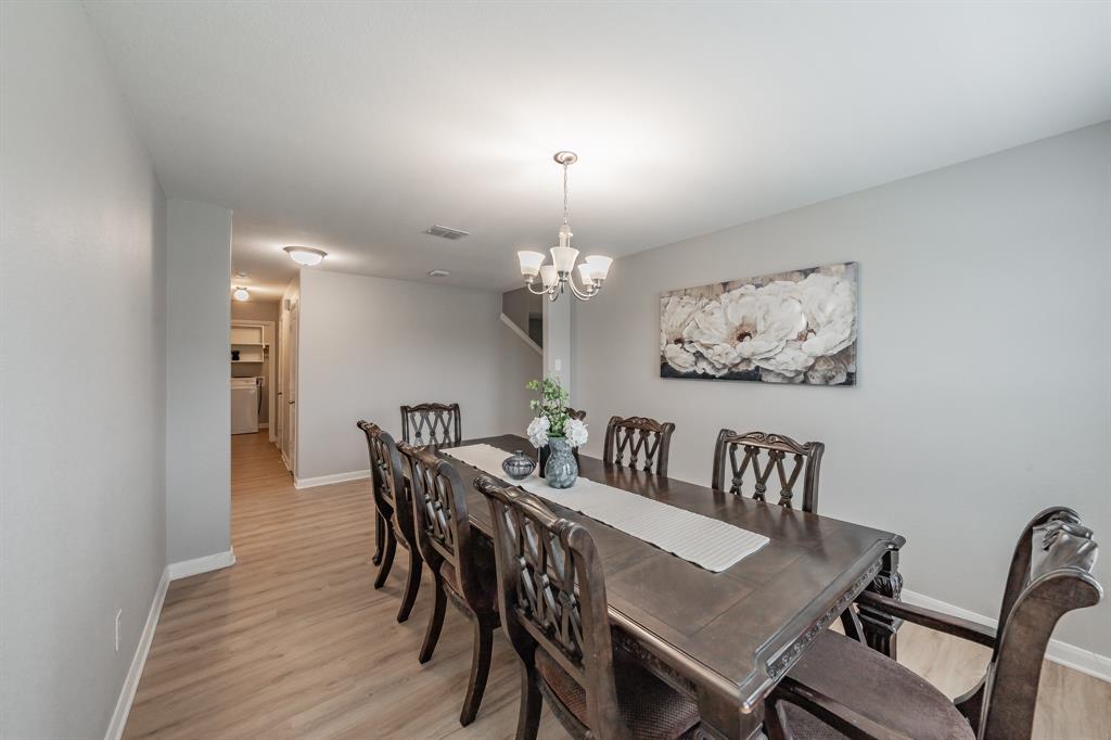 9041 Bronze Meadow Drive Property Photo 15