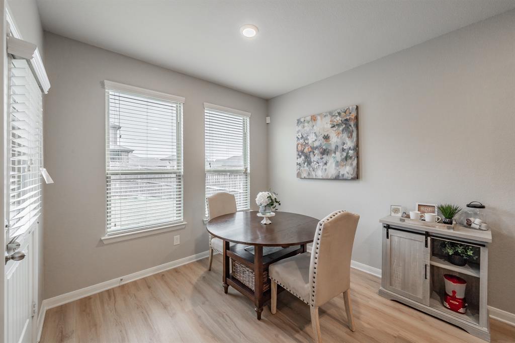 9041 Bronze Meadow Drive Property Photo 24