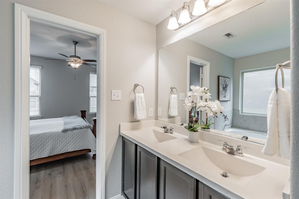 9041 Bronze Meadow Drive Property Photo 31