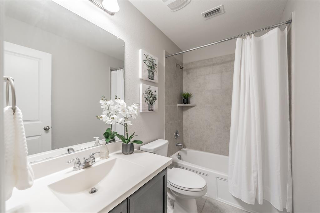 9041 Bronze Meadow Drive Property Photo 37