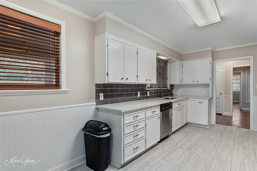 400 Southfield Road Property Photo 10